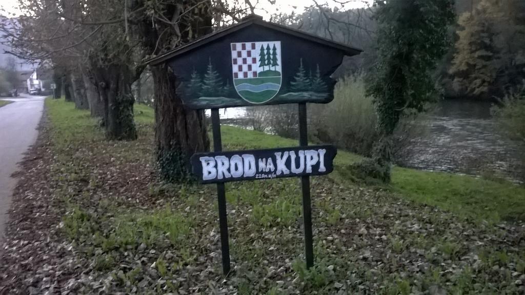 Holiday Home Vesna Brod na Kupi Extérieur photo